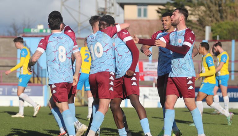 Gulls and Terras battle out entertaining draw