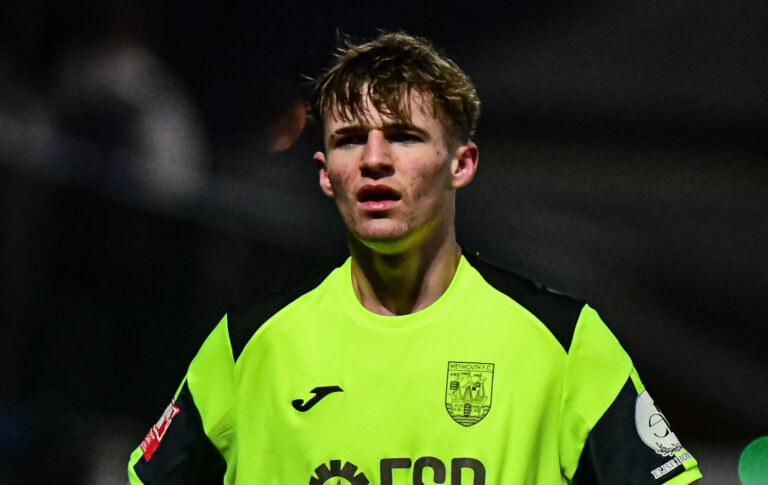 Harrison return to Swindon